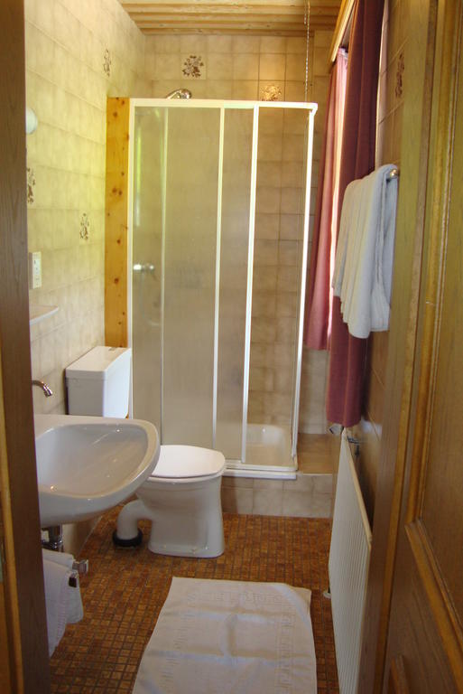 Schachengut Villa Bad Gastein Room photo