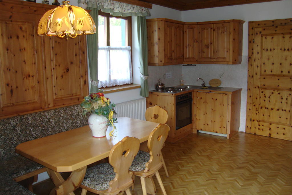 Schachengut Villa Bad Gastein Room photo